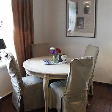 Boutique בית הארחה 3*